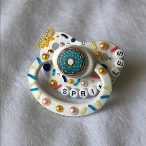 “SPRINKLES” Adult Paci✨